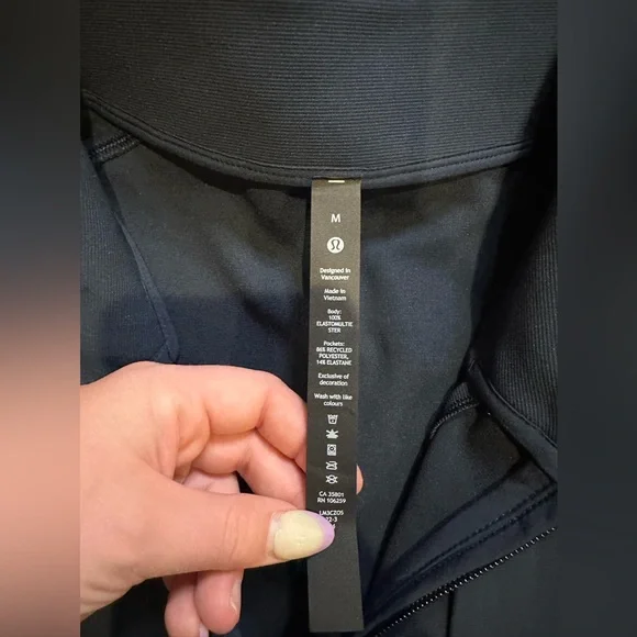 🆕 Lululemon jacket - Picture 4 of 6